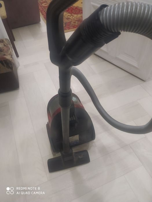 Продам пылесос Samsung SC6573