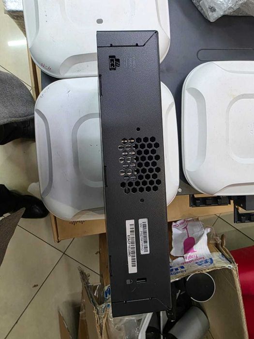 WiFi контроллер Cisco AIR-CT2504-5-K9