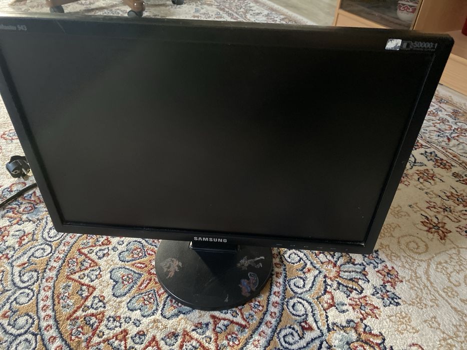 Монитор Samsung SyncMaster943NW