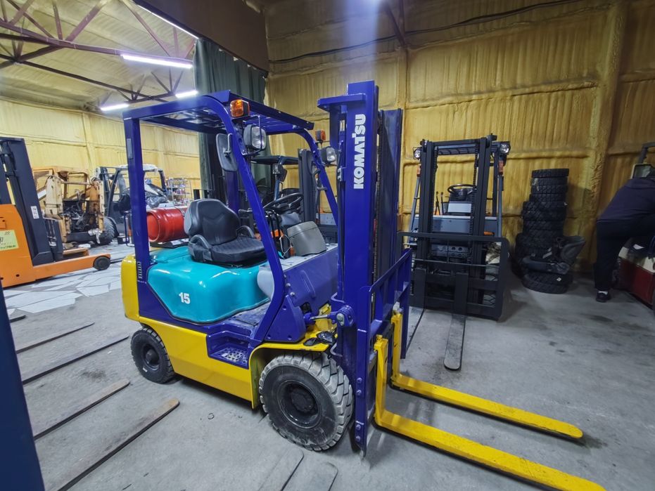 Продам вилочный погрузчик. Кара