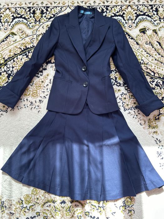 Продам одежды для школы для девочек и мальчиков