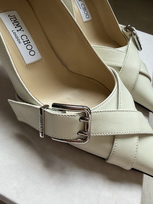 Jimmy Choo - класически обувки с ток