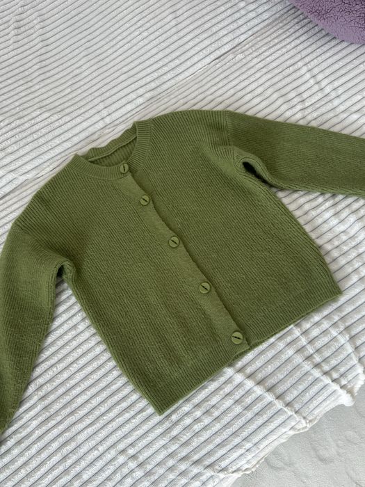 Кардиган зеленого цвета