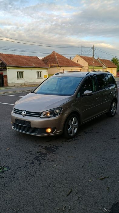 Vând VW Touran Life
