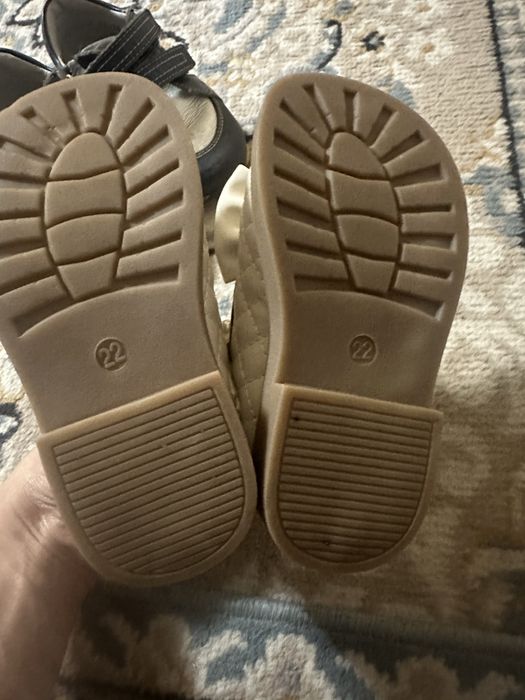 Продам дешево обувь детская