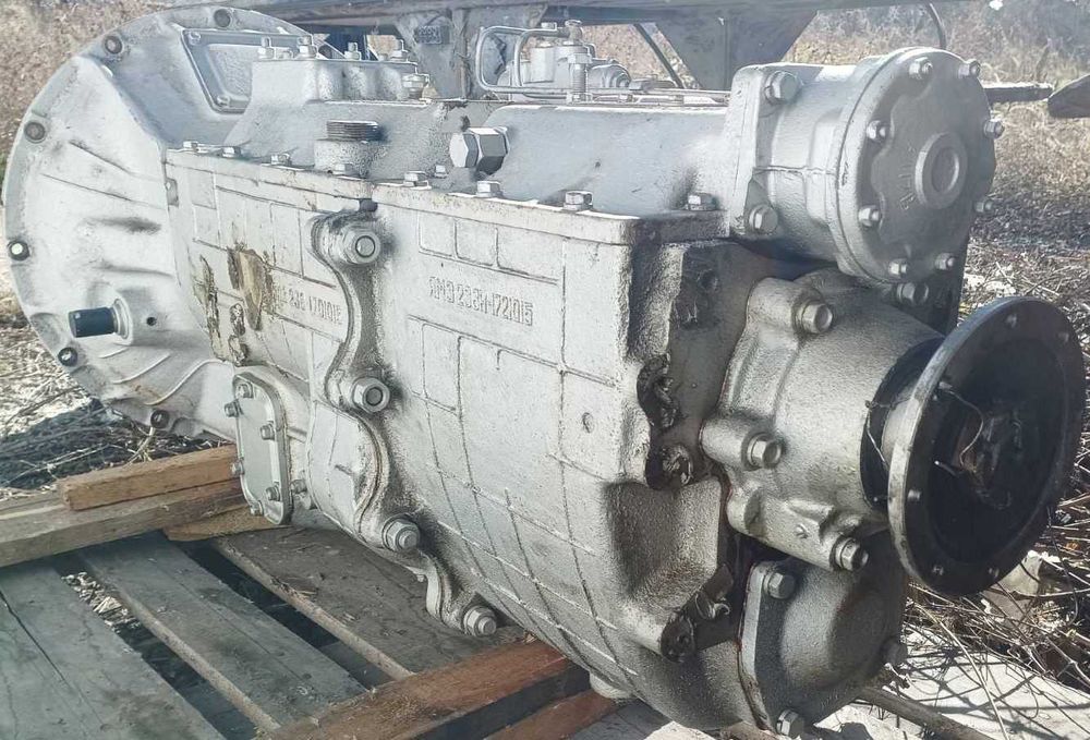 МАЗ 64229 Супер МАЗ на части ;ск.кутия ЯМЗ 238 А;части от ТАТРА 815;