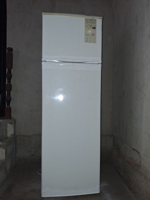 Холодильник в хороший состояние