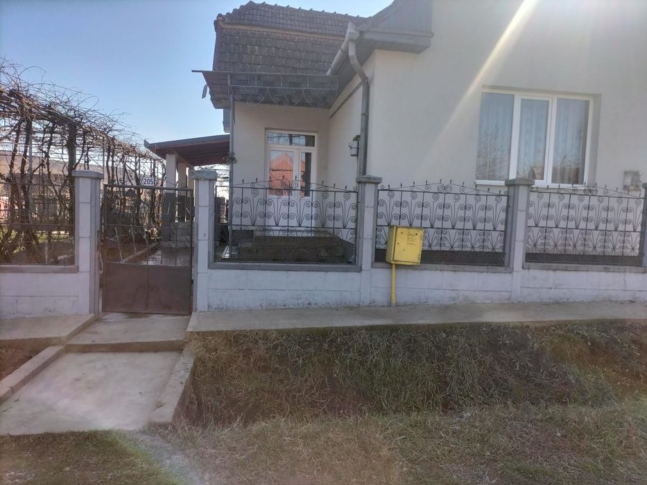 Casa de vanzare Tritenii de jos, zona centrala