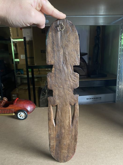 Ръчно изработен дървен ТОТЕМ