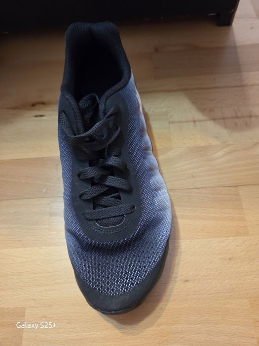 Маратонки Nike за момче носени 2 или 3 пъти размер 38