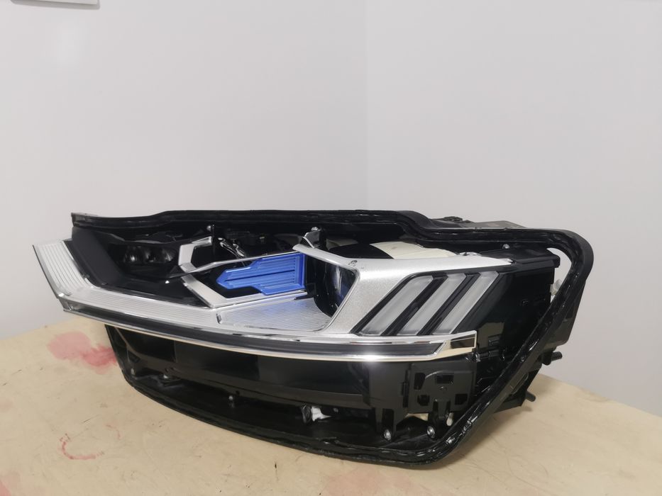 Reparatii Faruri-Înlocuire sticle-Reparatii Daylight /Lumini de zi