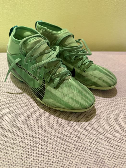 Ghete de fotbal cu crampoane Nike mercurial dream speed