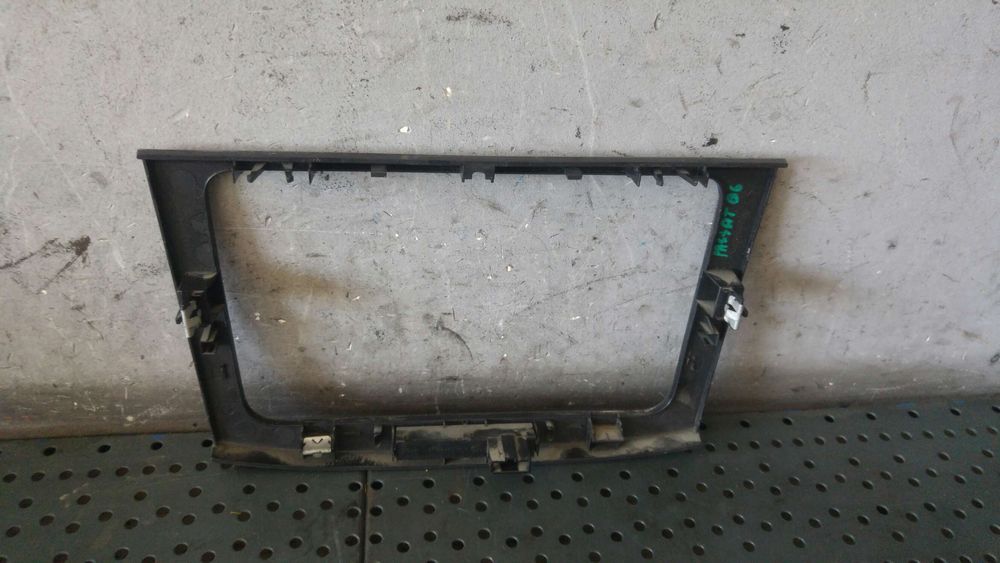 Rama ornament navigatie vw passat b6 3c 3c0858069m