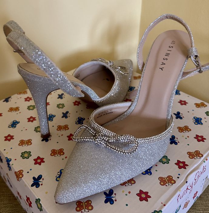 Елегантни бални обувки