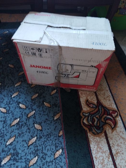 Janome 4100L швейная машинка