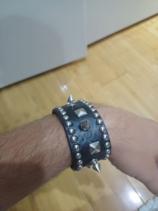 Продам черный браслет