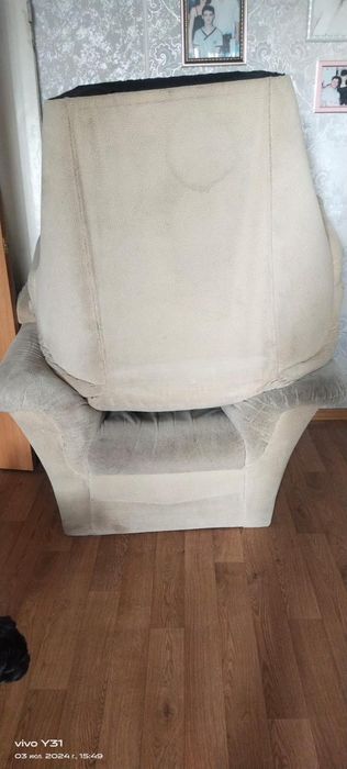 Отдам даром диван и 2 кресла, самовывоз