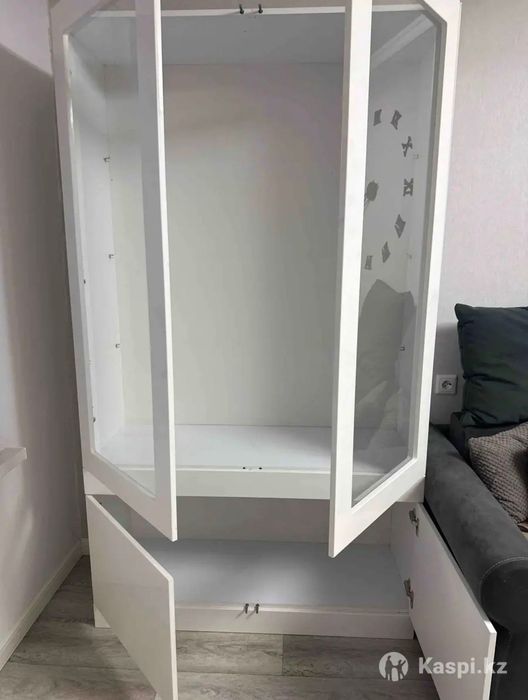 Продам шкаф и тумбу под телевизор