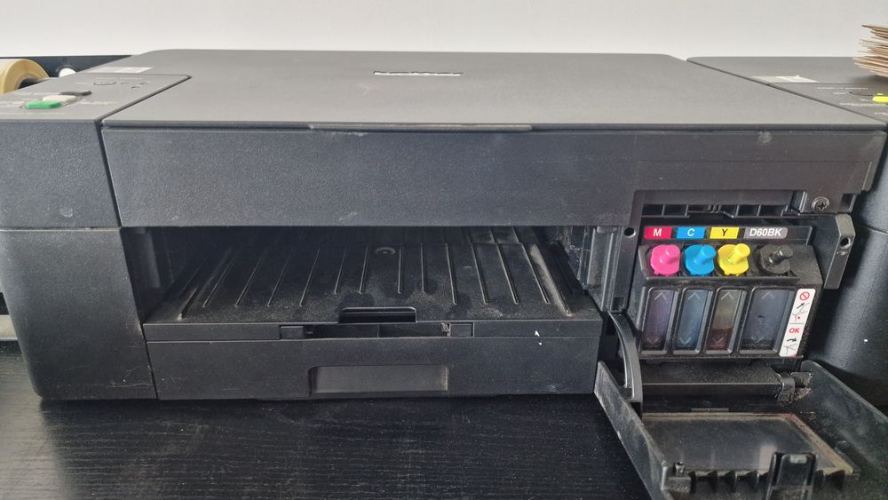 Два принтера Brother DCP-T420W  и DCPT 220