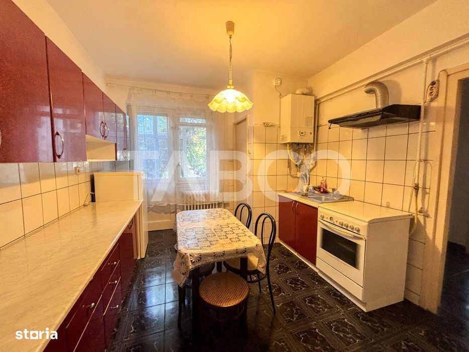Apartament cu 3 camere decomandate cu balcon in Grigorescu