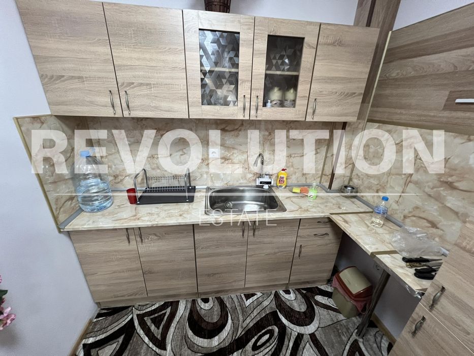 Дава се под наем Двустаен апартамент в Варна, Колхозен пазар - 55 кв.м за 425 € - Снимка #2