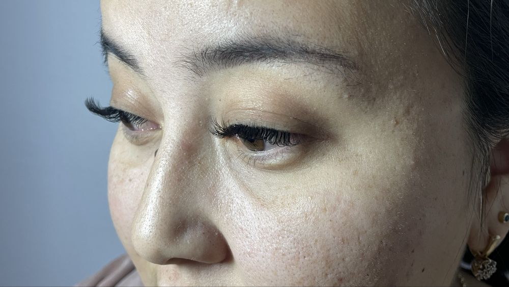 Наращивание ресниц 4000 тг