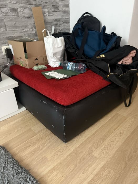 Set Colar Rosu, Masuta, Scaun, Cub de vanzare