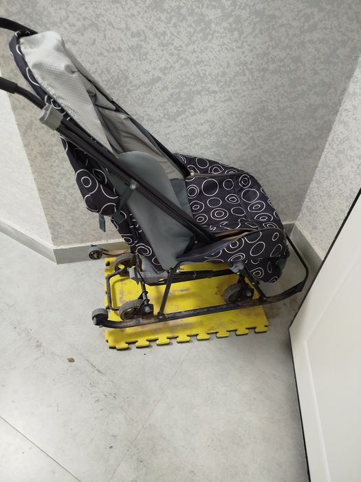 Продам детскую коляску