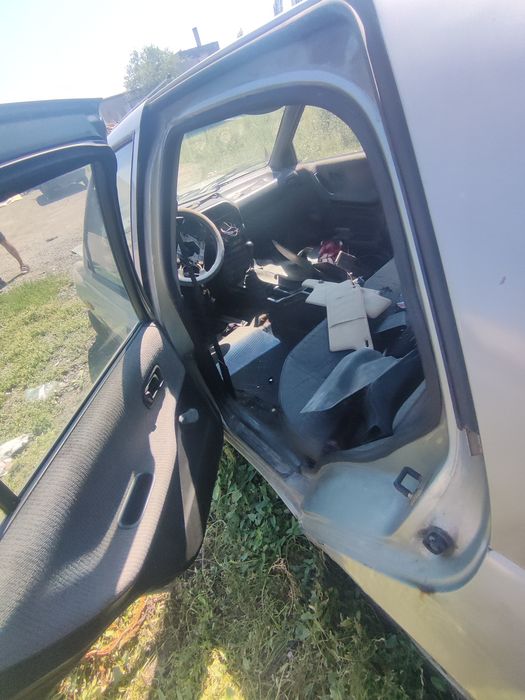 Авто на разбор по частям