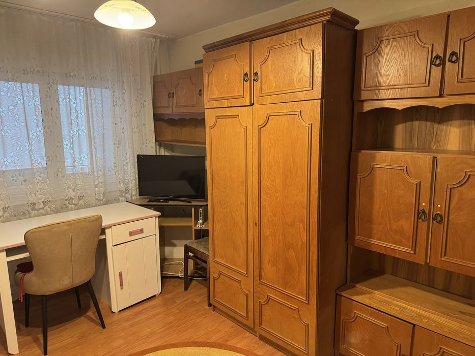 Inchiriez apartament 2 camere  decomandate, situat la parter in bloc de 4 etaje, Cluj-Napoca -Grigorescu