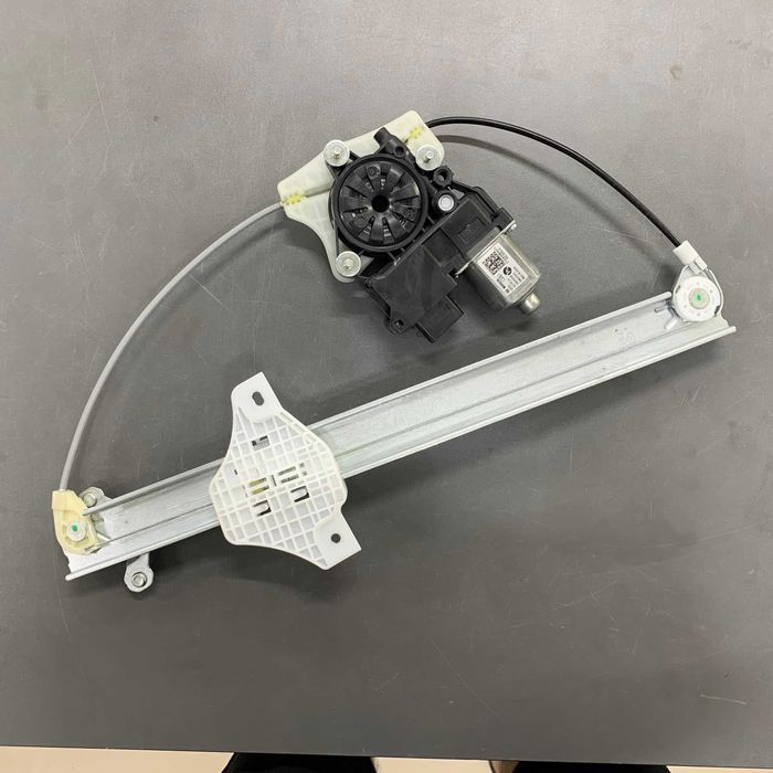 Стеклоподъемник перед. левый на hyundai accent / solaris с 2020 г.