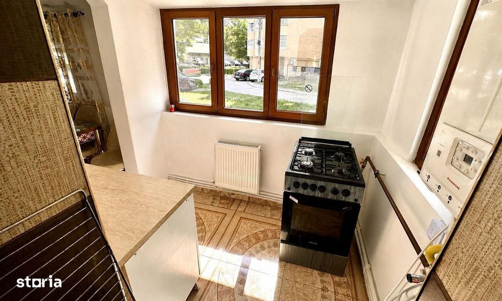Apartament 2 camere semidecomadate parter