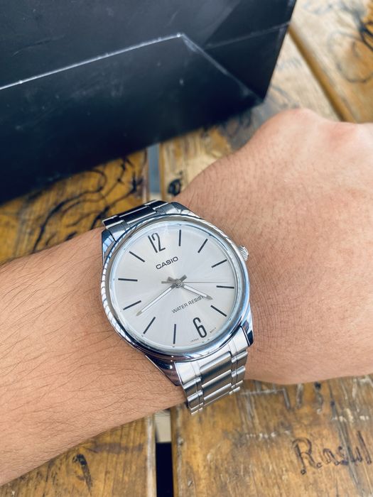 Часы Casio брутальные