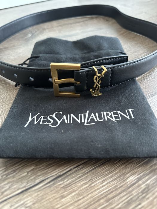 Curea Yves Saint Laurent