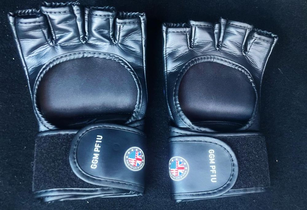 Продам перчатки ММА
