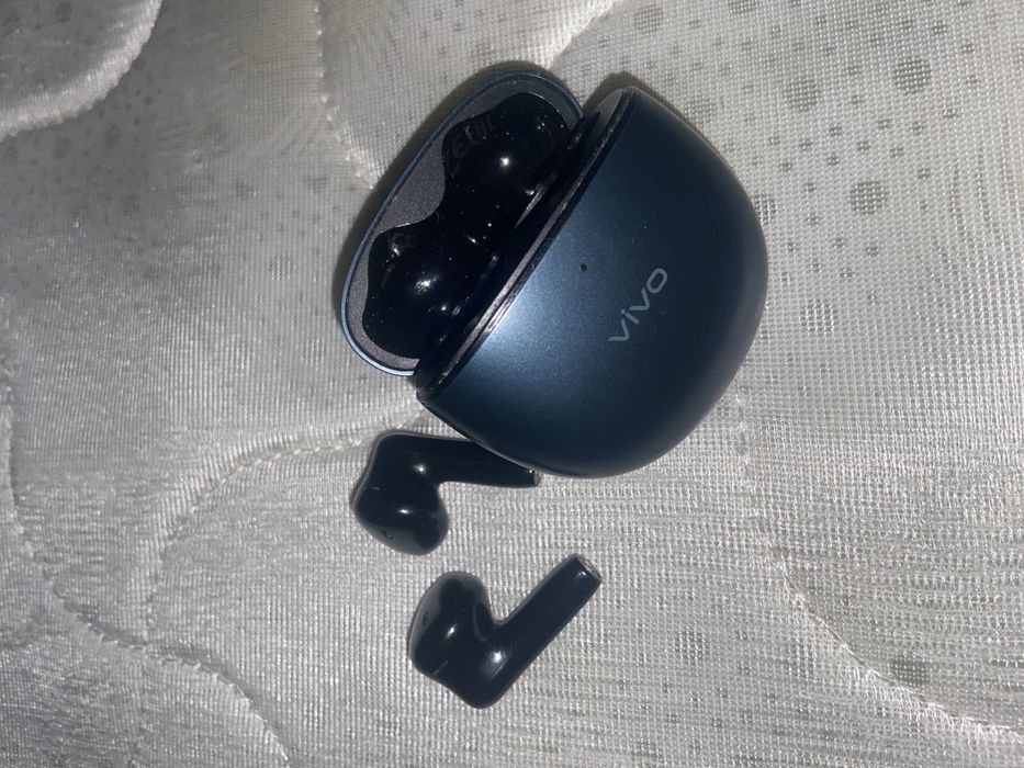 Продам наушник Vivo оригинал