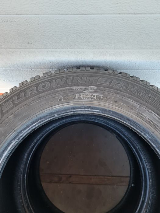 Зимни гуми 2 броя FALKEN EuroWinter HS01 195 60 R15 дот 4118