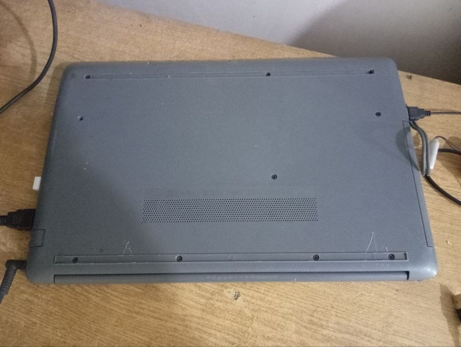 Kampyuter HP
Model: HP notebook 
Intel: Core5 10210U
OZU: 8gb 
Xot