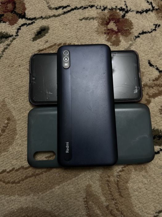 Samsung A10 , Redmi 9A