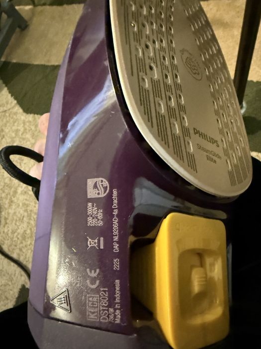 Утюг Philips DST8021 Azur 8000 Серия