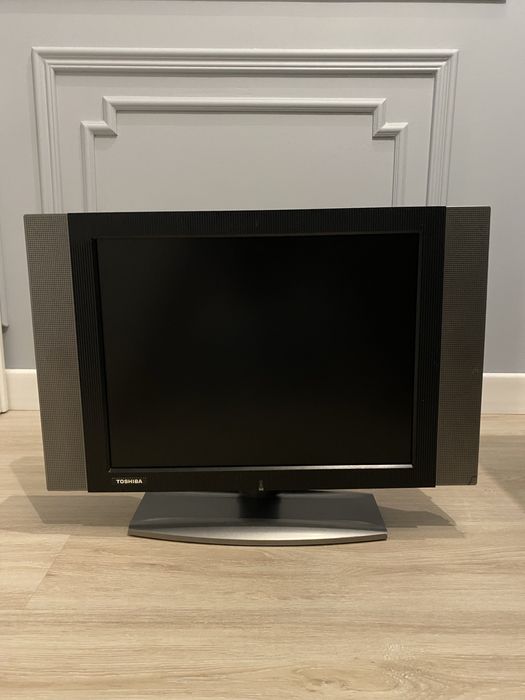 Монитор Toshiba