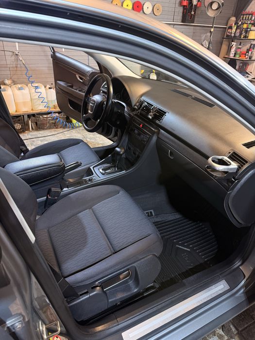 Vand audi a4 b7 2006 2.0 cu o axa URGENT!