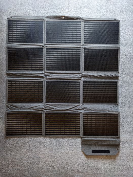 Соларен панел MHPOWOS 120W. Лек и сгъваем, (кемпер, каравани, туризъм)