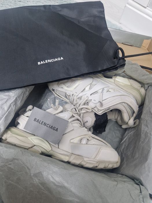 Balenciaga track 1