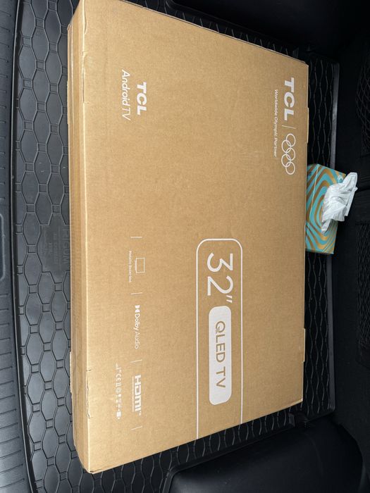 Tv QLED 32” TCL.