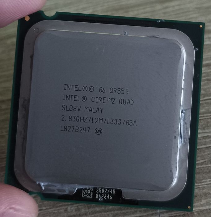 Procesoare Intel Core 2 QX9650 Q9550 E8500 E8400