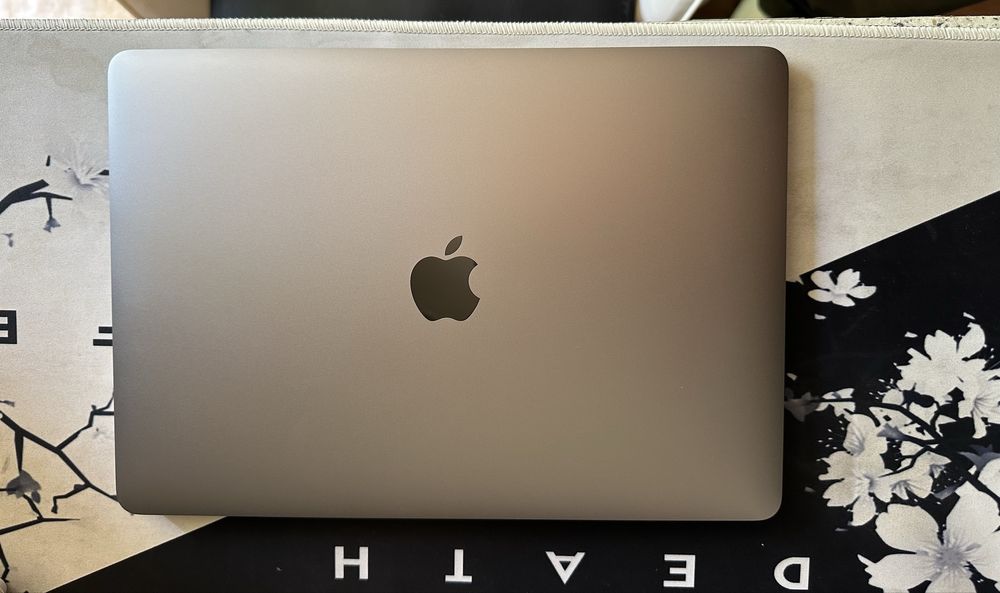 Macbook Air m1 8 256ГБ