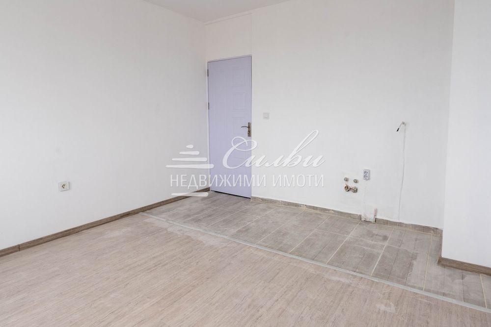 Продава се Едностаен апартамент в Шумен, Боян Българанов 1 - 45 кв.м за 1473 €/кв.м - Снимка #2