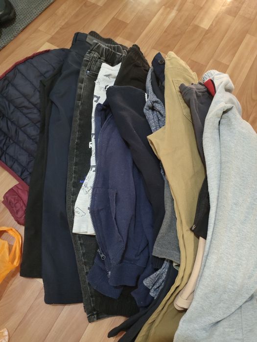 Отдам вещи для мальчика 6,7,8 лет