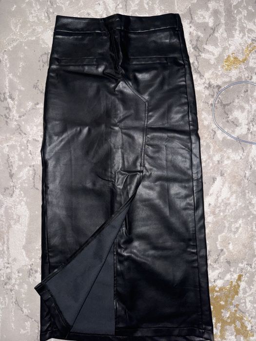 Продам кожанную юбку.